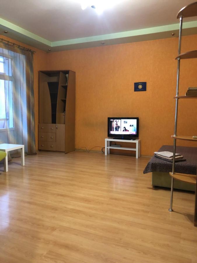 Квартира-Студия На Котляра Kharkiv Extérieur photo